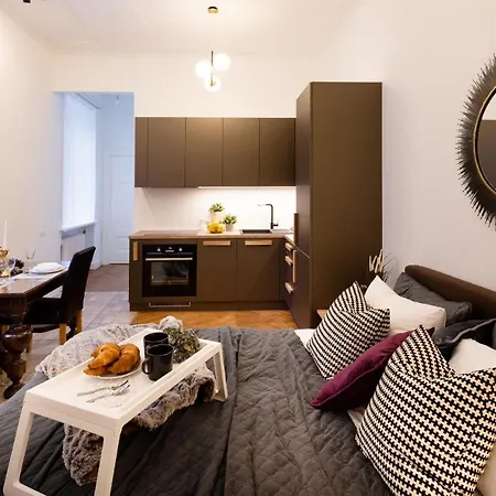 Aparthotel Brivibas House Design In City Center *