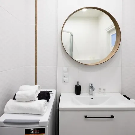 Aparthotel Brivibas House Design In City Center Riga