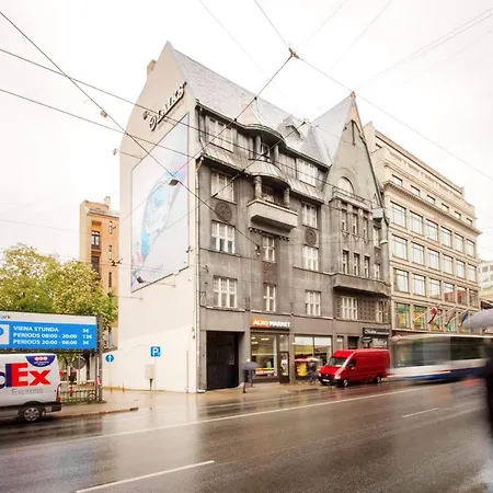 Brivibas House Design In City Center Aparthotel