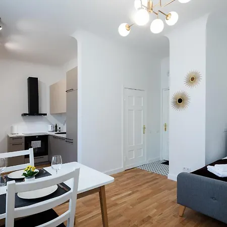 Aparthotel Brivibas House Design In City Center Riga