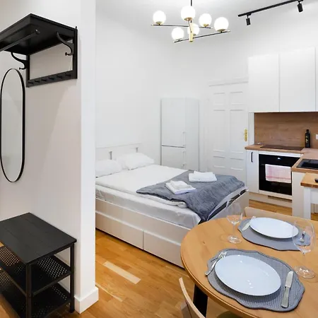 Brivibas House Design In City Center Aparthotel Riga