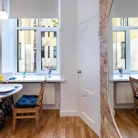 Brivibas House Design In City Center Aparthotel